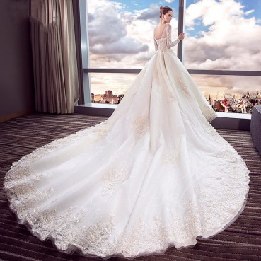 Wedding dress 2021 new bride wedding word shoulder long tail long sleeve princess dream thin and simple winter