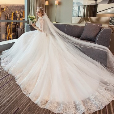 Wedding dress 2021 new bride married Korean style large size tailing white long-sleeved princess round neck