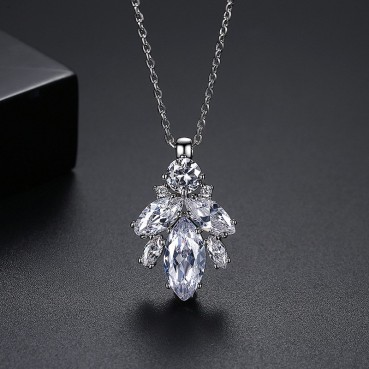 Wanjia new personality copper inlaid zircon necklace European and American fashion female jewelry