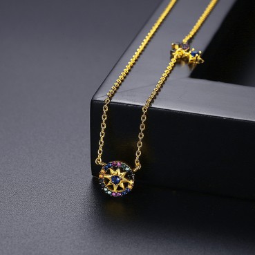 New style gold-plated copper inlaid zircon personality clavicle chain Fashion temperament womens necklace