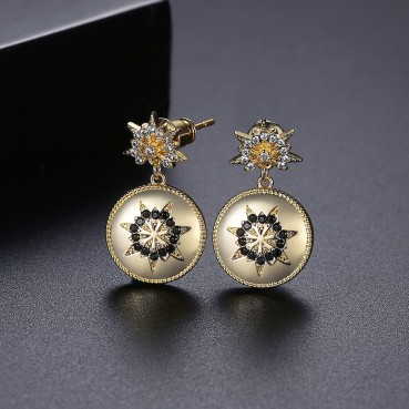 Ice 谰 female golden fashion new earrings Korean creative sweet temperament earrings