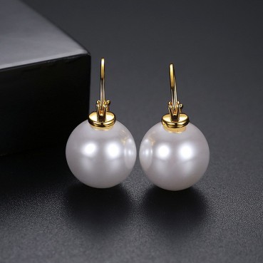 Personalized new female copper inlaid pearl earrings fashion temperament earrings