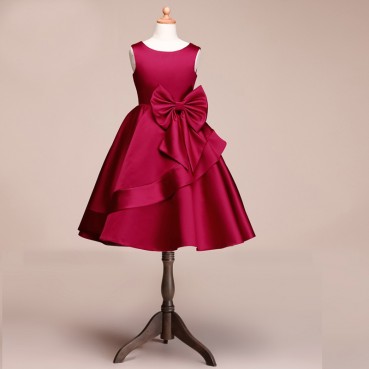 Childrens dress, girls evening dress, big boy host, performance dress, piano performance was thin, satin elegant