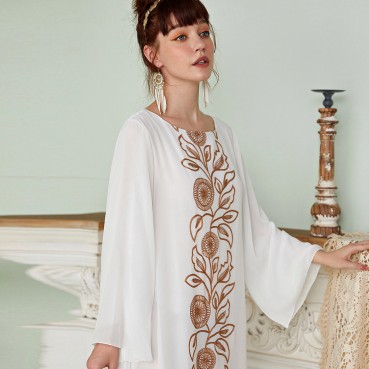 White high-density pearl chiffon embroidered robe dress Middle East Dubai holiday travel long dress