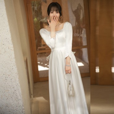 Traveling light wedding 2021 new bride Search super fairy-style simple dress temperament satin winter outlet yarn