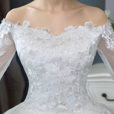 Wedding 2021 new winter Korean version of the bride wedding white lace large size slim slim wedding dress