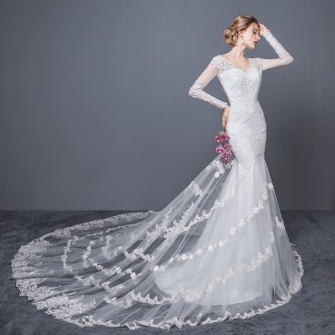 Wedding dress 2021 new long sleeve V-colored fish tail tail dress custom slim slim fashion large size lace wedding