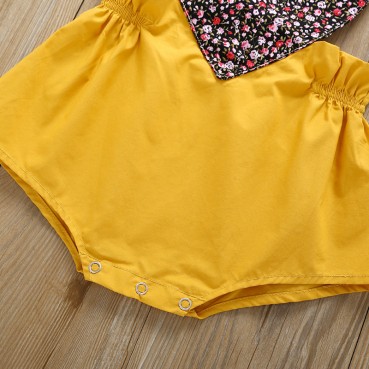 New little girl Korean version of the summer suit hanging crack flower heart shaped girl T-shirt shorts two-piece hot