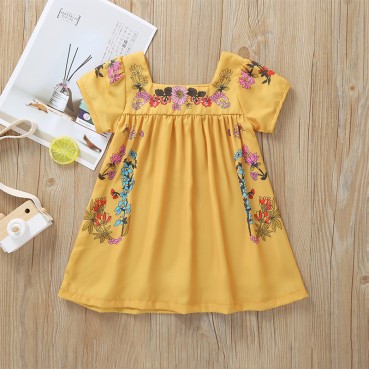 Manufacturers sell summer European and American baby childrens daughter T-shirt loose card printing blouse short