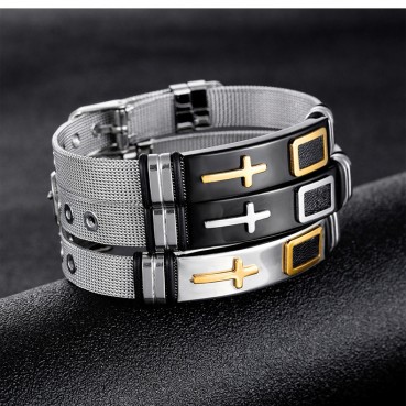 European and American accessories hot -selling supply of titanium steel nets with bracelet hand ring cross men's hand decoration Bracelet