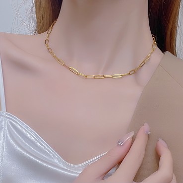 Clip chain gold-plated cross necklace, versatile stainless steel necklace, minimalist women's fashion accessories, source: paperclip chain